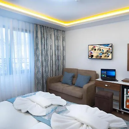 In Guest Guest house *